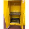 Image 3 : JUSTRITE flammable liquid storage cabinet 34" x 34" x 65" 1 shelf 1 roller tray no key