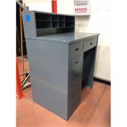 Standing desk 39" x 29" x 55 1/2" 4 drawer (no key)