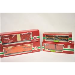 18PG-120A TOY RAILROAD CARS