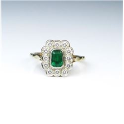 18CAI-65 EMERALD  DIAMOND RING