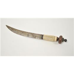 18OO-22 MIDDLE EASTERN KNIFE