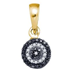 0.10 CTW Black Color Diamond Circle Cluster Pendant 10KT Yellow Gold - REF-8M9H