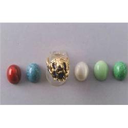 TRIFARI, New York - Ring, - Metall, vergoldet. Dazu sechs austauschbare Kunststoffsteine. Ring...