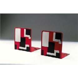 RUPPEL-WERKE, Gotha - Marianne Brandt - Paar Buchstützen, - Eisenblech. L-förmige rotlackierte...