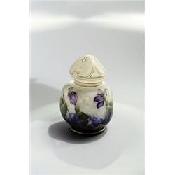 DAUM FRÈRES, NANCY - Flakon, - farbloses Glas mit weißen und violetten Pulvereinschmelzungen, g...