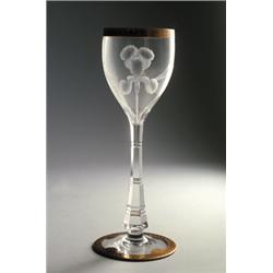 LUDWIG MOSER & SÖHNE, Karlsbad - Weinglas, - farbloses Glas mit Goldstaffage. Über Tellerfuß se...