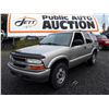 Image 1 : I1 --  2003 Chevrolet Blazer , Grey , 192108  KM's