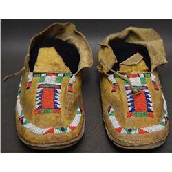 CHEYENNE INDIAN MOCCASINS