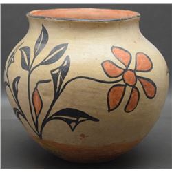 SANTO DOMINGO INDIAN POTTERY OLLA