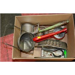 FLAT OF VINTAGE KITCHEN UTENSILS