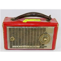 VINTAGE ADMIRAL TRANSISTOR RADIO PORTABLE