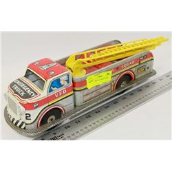 VINTAGE TINPLATE FIRE TRUCK