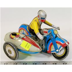 VINTAGE TOY WINDUP MOTOR CYCLE WITH SIDE CAR