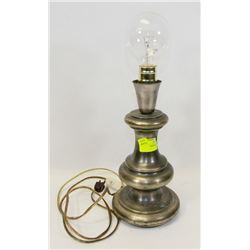 VINTAGE 1940'S BRASS PLATE LAMP