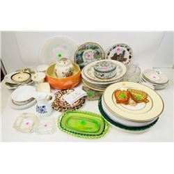 TOTE OF VINTAGE GLASSWARE INCLUDING QUEEN ANNE