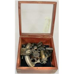 VINTAGE NAUTICAL SEXTANT IN WOOD BOX
