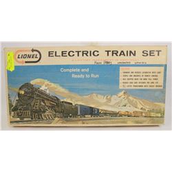 VINTAGE LIONEL TRAIN SET