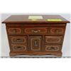 Image 1 : WOODEN MUSICAL JEWELRY BOX