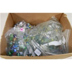 LARGE COLLECTION OF VINTAGE MARBLES