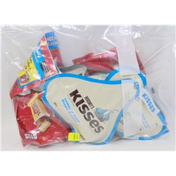 LOT OF ASSORTED TREAT SIZE CHOCOLATES