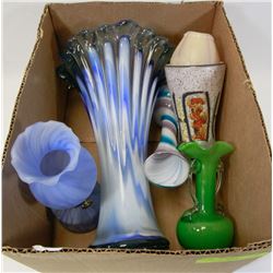 BOX OF VINTAGE ESTATE DECOR LANTERN, POTTERY &