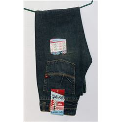 QUIKJEAN SIZE 34 STRAIGHT LEG REGULAR FIT JEANS