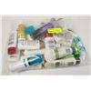 Image 1 : BAG OF ASSORTED TRAVEL TOILETRIES