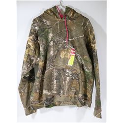 BRAND NEW REALTREE WOMENS SIZE LARGE