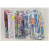 Image 1 : BAG OF ASSORTED TOOTHBRUSHES