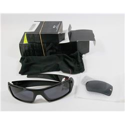 OAKLEY GASCAN POLISHED BLACK/GREY SUNGLASSES