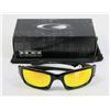 Image 1 : OAKLEY FIVE SQUARED MOTOGP POLISHED BLACK/FIRE
