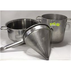 BOILING POT, STOCK POT & STRAINER