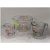 Image 1 : 3 ASSORTED PYREX MEASURING CUPS