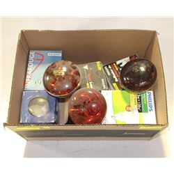 FLAT OF ASSORTED HEAT/WARMING BULBS