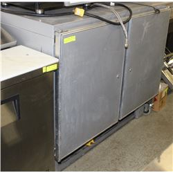 BB48 COLDSTREAM COMMERCIAL REFRIGERATOR.