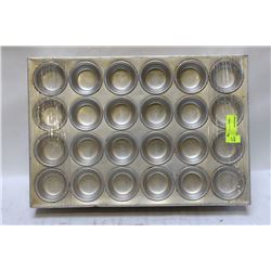 LOT OF 7 MUFFIN PANS, 24 MUFFINS PER PAN