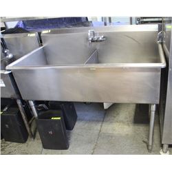 2-WELL(WIDE) COMMERCIAL S/S SINK W/ TAP