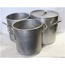 3 ALUMINUM STOCK POTS W/ 1 LID