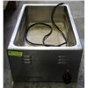 Image 1 : CLASSIC APW WYOTT "XPERT" INSULATED FOOD WARMER