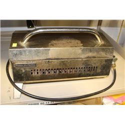 FORCE-10 MARINE MINI-PORTABLE BBQ GRILL