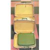 Image 2 : VINTAGE GREEN SUITCASE