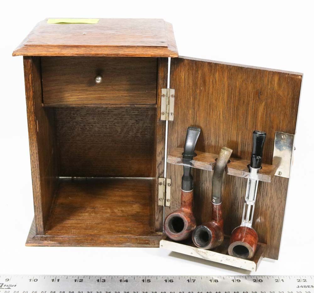 VINTAGE HANDMADE PIPE/TOBACCO STORAGE BOX.