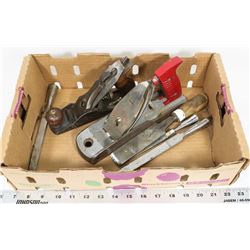 VINTAGE BOX OF HAND PLANERS AND LATHE TOOLS