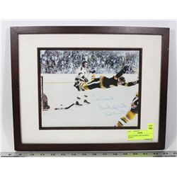 ESTATE BOBBY ORR FRAMED & SIGNED