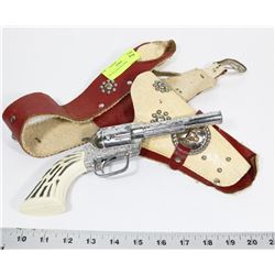 CAP GUN AND HOLSTER