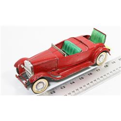 HUBLEY MADE IN USA VINTAGE DIE CAST CAR.