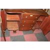 Image 3 : ANTIQUE 1930, SIDE BOARD, 4 DRAWERS