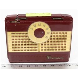 EMERSON PORTABLE RADIO.