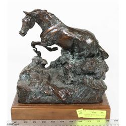 AUTHENTIC BRONZE HORSE ARTIST SIGNED BETTS