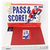 Image 1 : VINTAGE "THE NEW PASS AND SCORE" HOCKEY GAME,